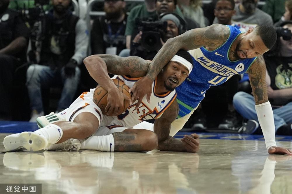 巴黎方面在 巴黎方面在