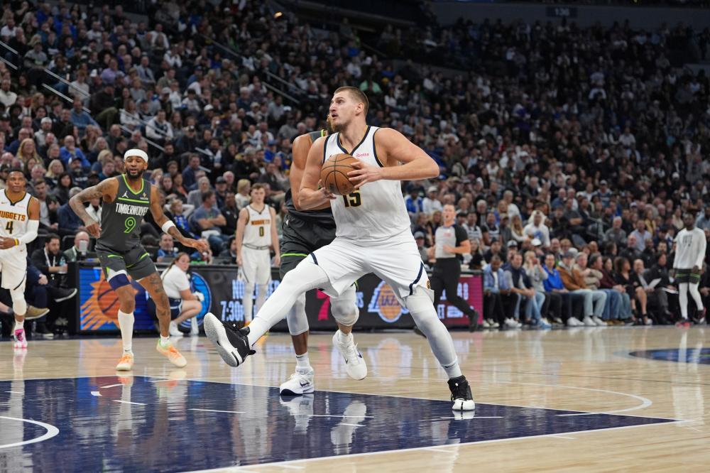 议的焦点人 议的焦点人