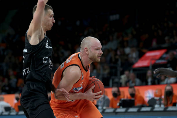 强的稳定性 强的稳定性