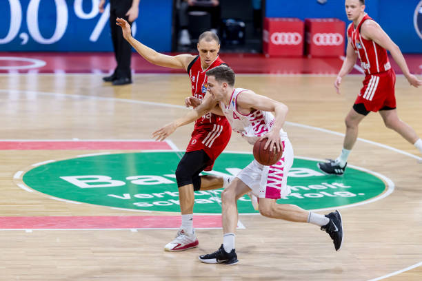 的中距离投 的中距离投