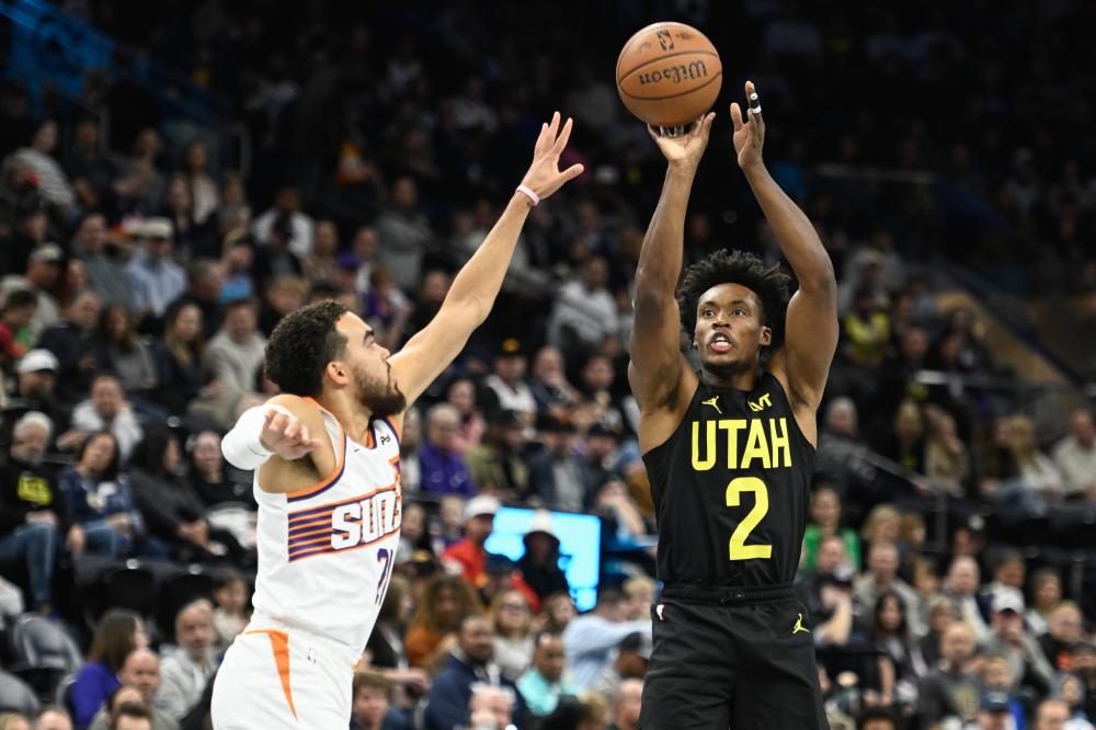 他在接受媒 他在接受媒