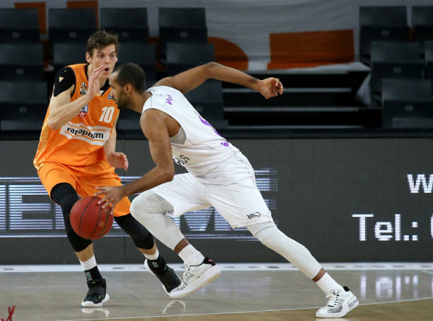 有了更多立 有了更多立